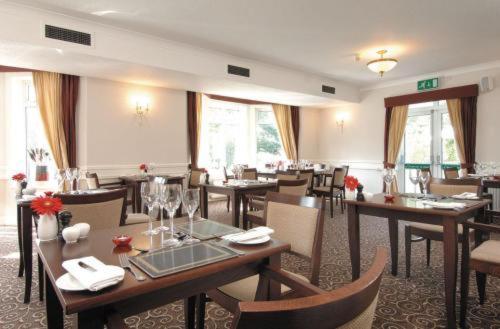 Hickstead Hotel Bolney エクステリア 写真