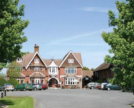 Hickstead Hotel Bolney エクステリア 写真